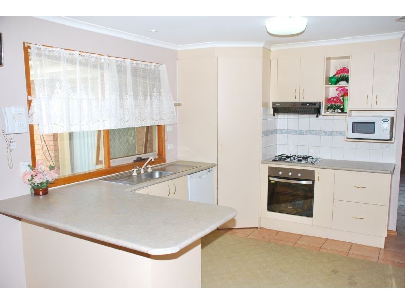 7 GORDON DRIVE, Kialla VIC 3631