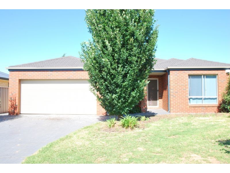 1/3 FADDEN CLOSE, Shepparton VIC 3630