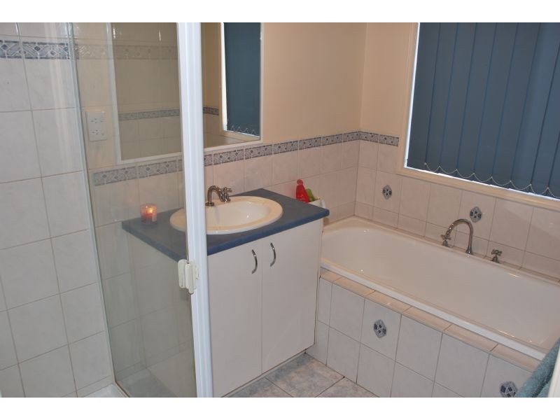 1/3 FADDEN CLOSE, Shepparton VIC 3630