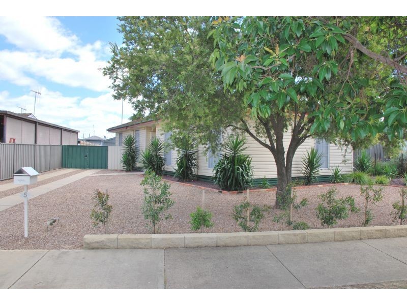 5 Stevens Crescent, Mooroopna VIC 3629