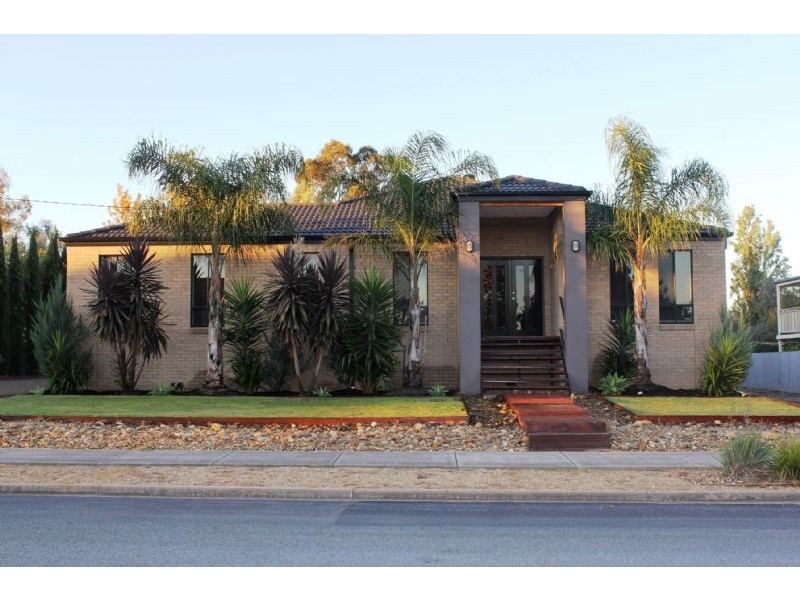 38 Vickers Street, Kialla VIC 3631