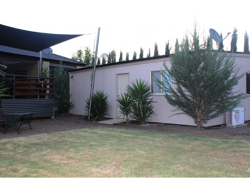 38 Vickers Street, Kialla VIC 3631