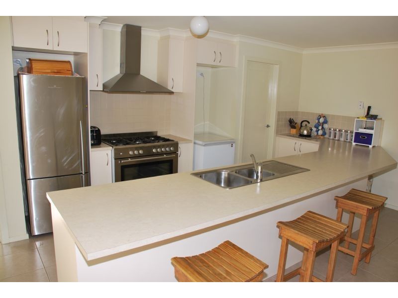 14 CAULFIELD CRT, Shepparton VIC 3630