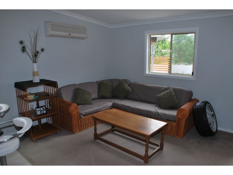 38 VICKERS ST, Kialla VIC 3631