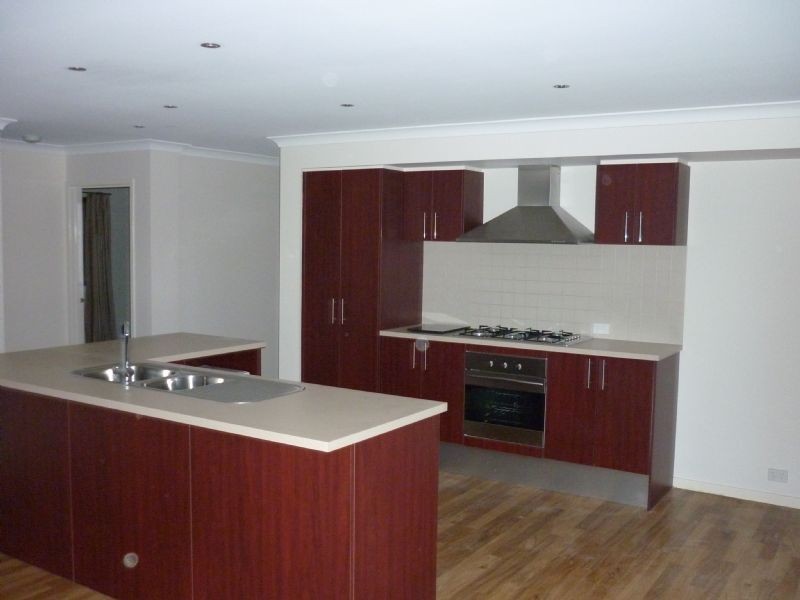 1 WATERGUM CRES, Kialla VIC 3631