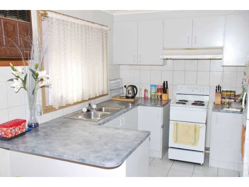 3/2 HOMEWOOD DRV, Mooroopna VIC 3629
