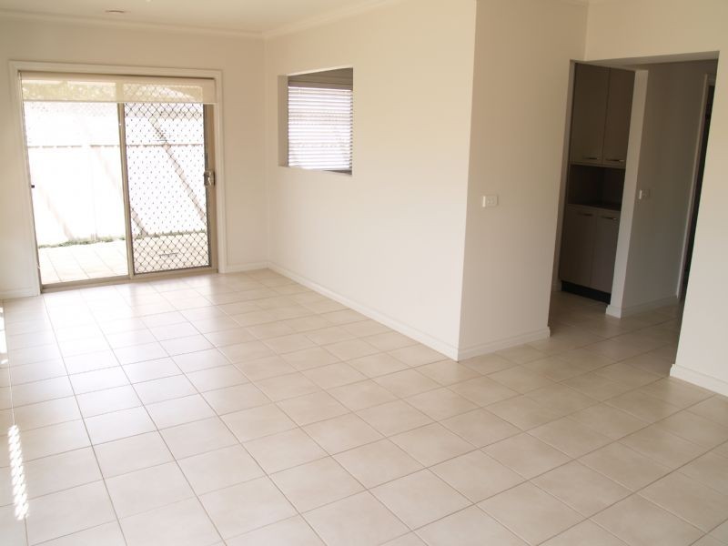 2/25 ORR STREET, Shepparton VIC 3630