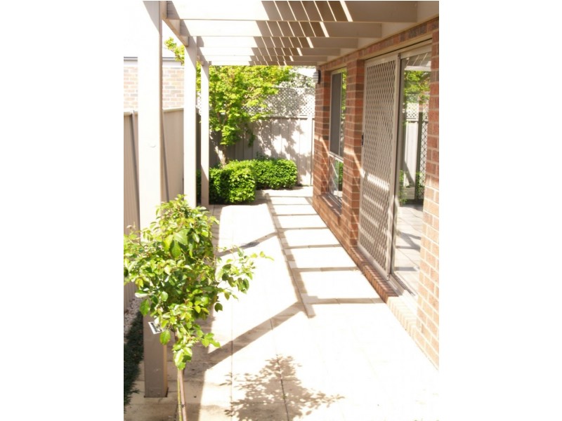 2/25 ORR STREET, Shepparton VIC 3630