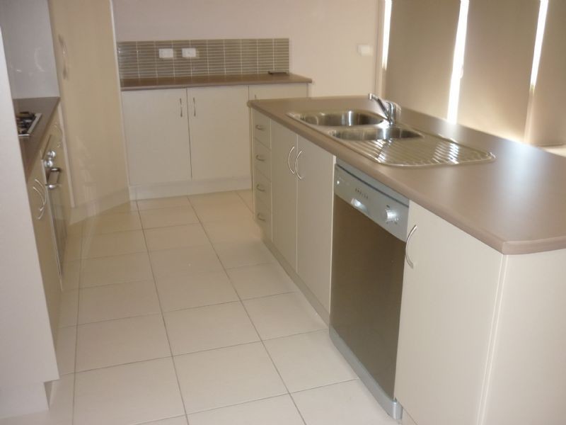 21 BRONZE STREET, Shepparton VIC 3630