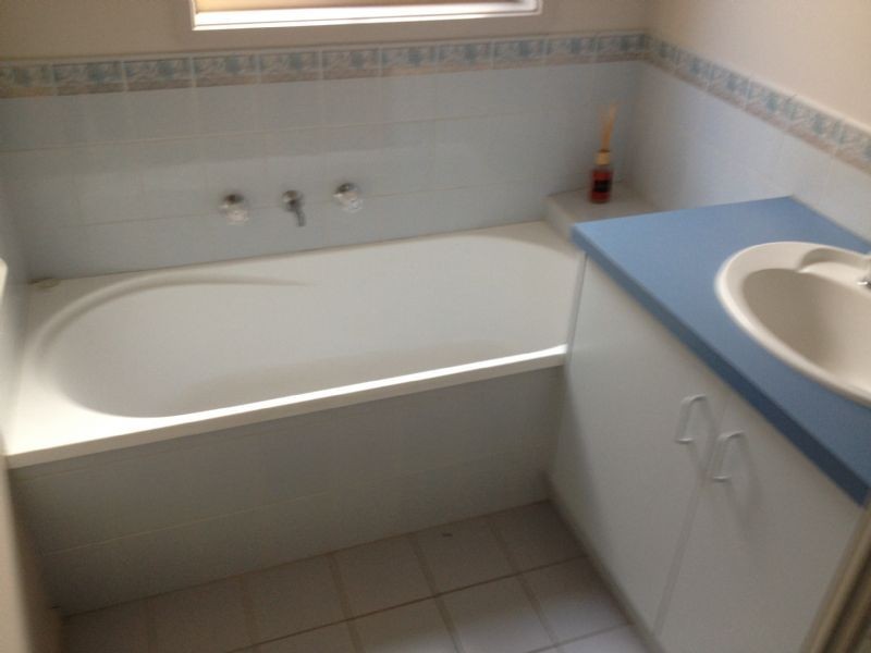 18 HELMER ST, Mooroopna VIC 3629