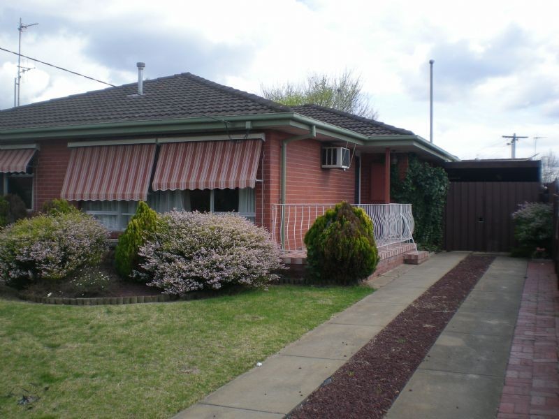 6 Surrey Crt, Shepparton VIC 3630