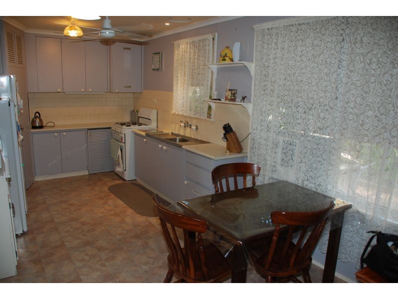 14 Yorkshire Cresent, Shepparton VIC 3630