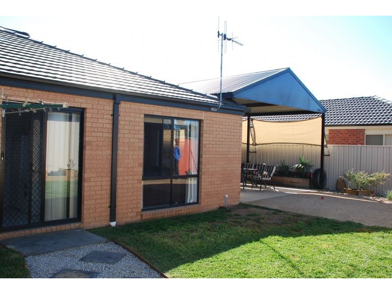 20 Taig Avenue, Kialla VIC 3631