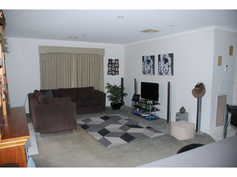 20 Taig Avenue, Kialla VIC 3631