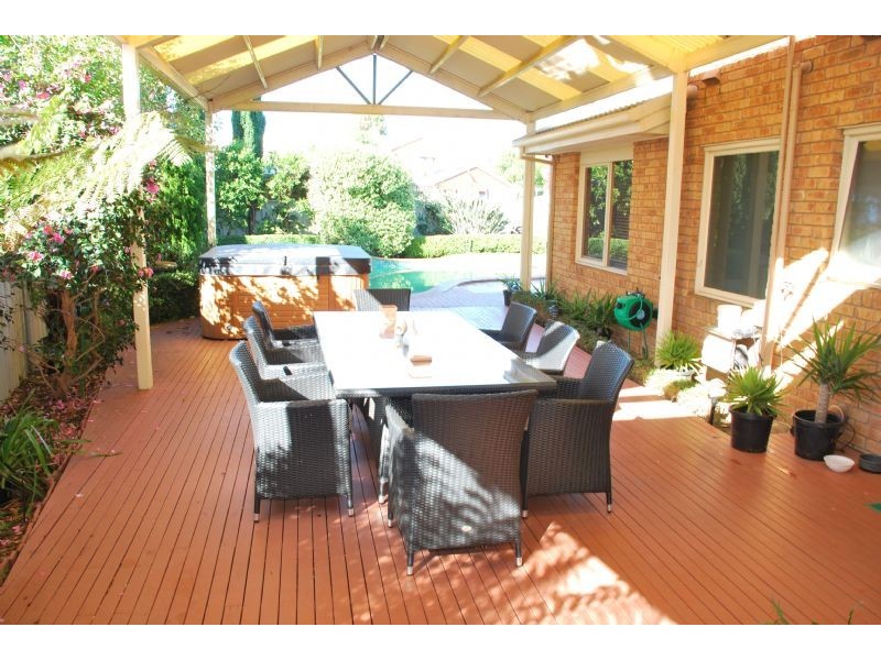 3 Gordon Drive, Kialla VIC 3631