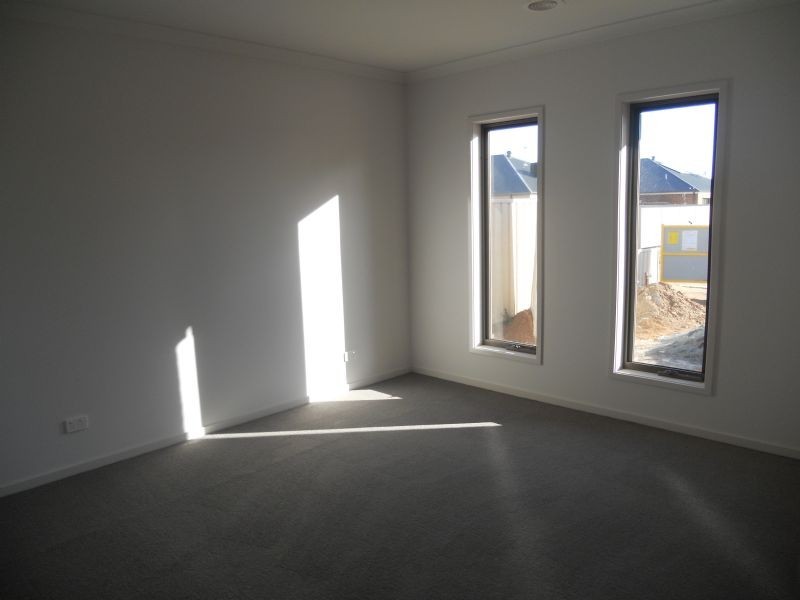 13 Hummingbird Place, Shepparton VIC 3630