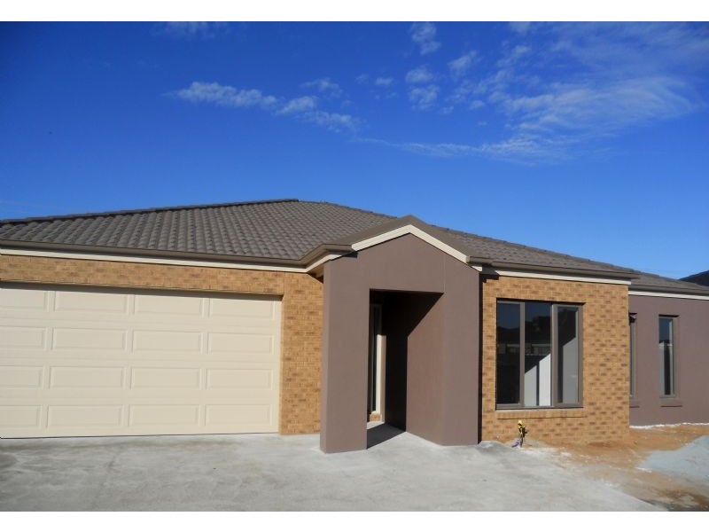 13 Hummingbird Place, Shepparton VIC 3630