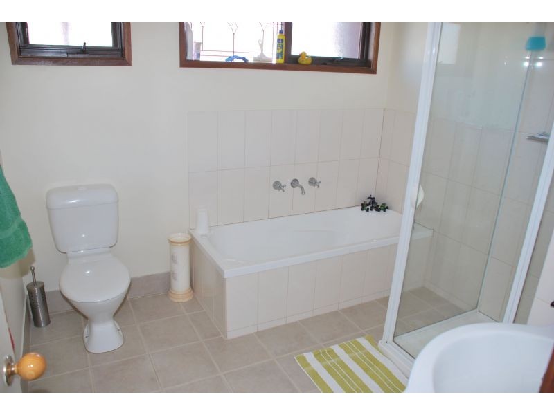 11 Paterson Road, Shepparton VIC 3630