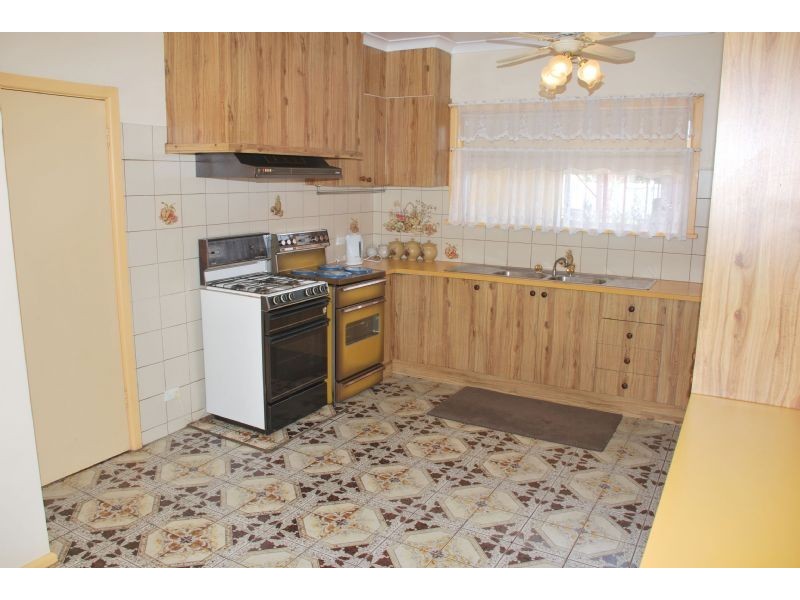 8 Hamilton Street, Shepparton VIC 3630