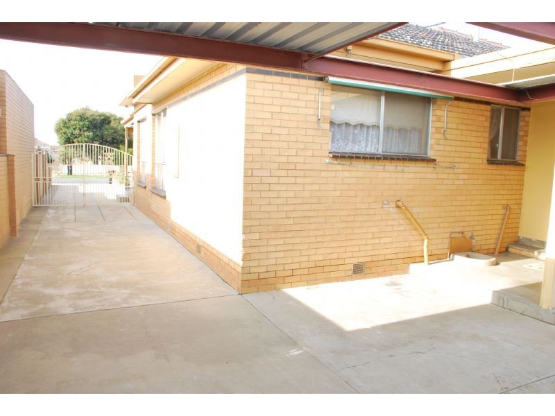 8 Hamilton Street, Shepparton VIC 3630