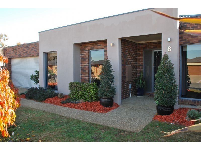 8 Curlew Place, Shepparton VIC 3630