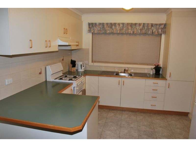 1 Warren Court, Shepparton VIC 3630