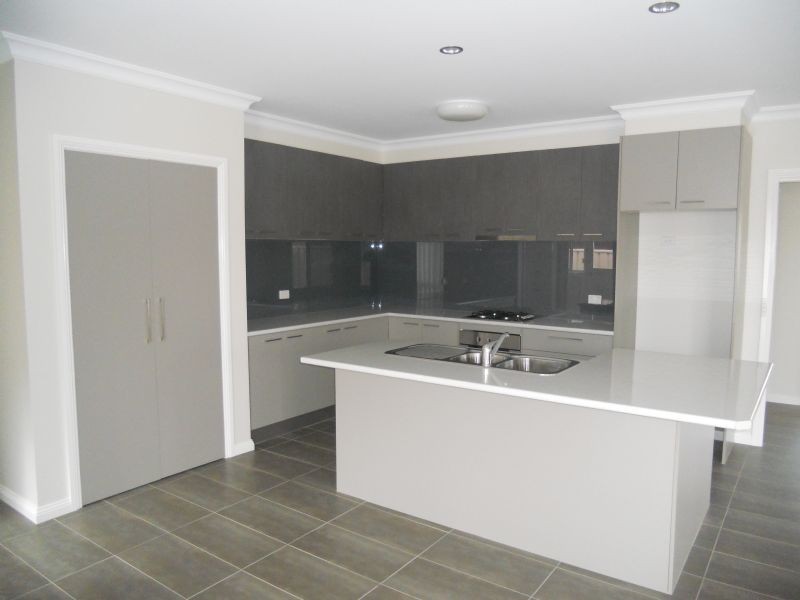 1/5 Raftery Road, Kialla VIC 3631