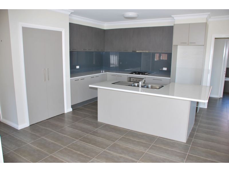 1/5 Raftery Road, Kialla VIC 3631