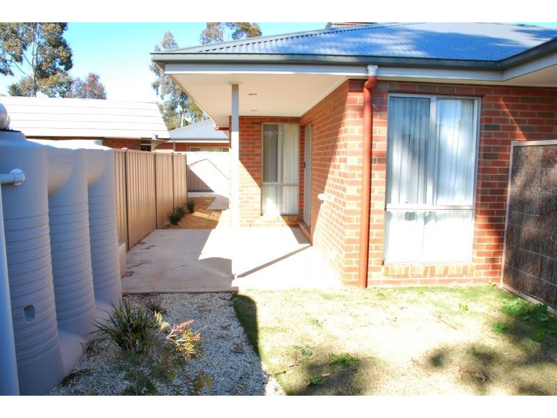 1/5 Raftery Road, Kialla VIC 3631