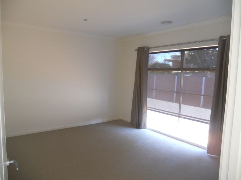 2/14 Dalmahoy Court, Shepparton VIC 3630