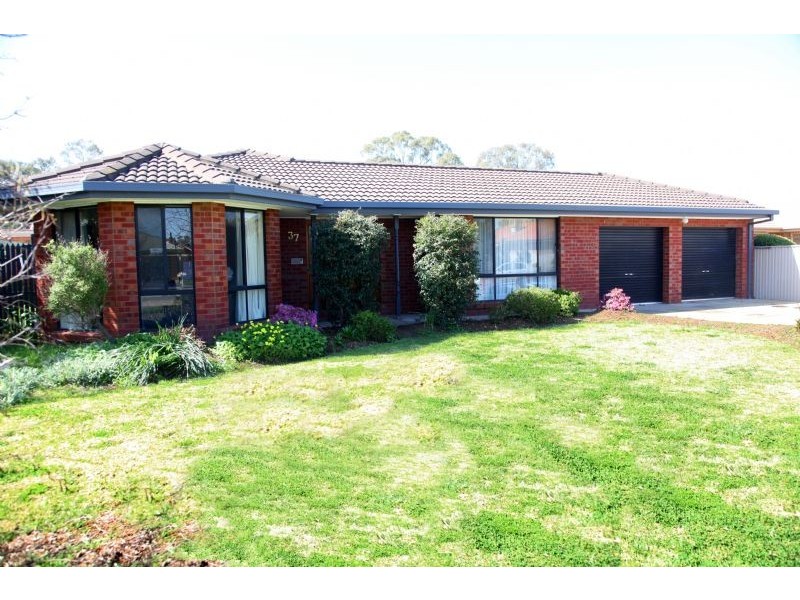 37 Silvan Crescent, Kialla VIC 3631