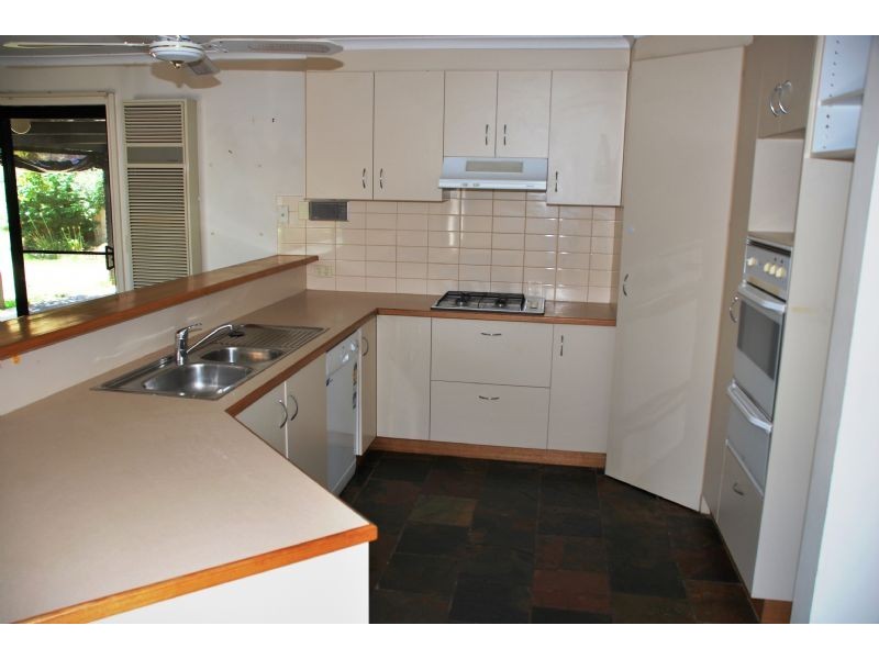 37 Silvan Crescent, Kialla VIC 3631