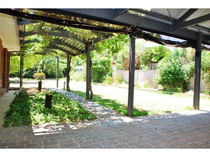 37 Silvan Crescent, Kialla VIC 3631