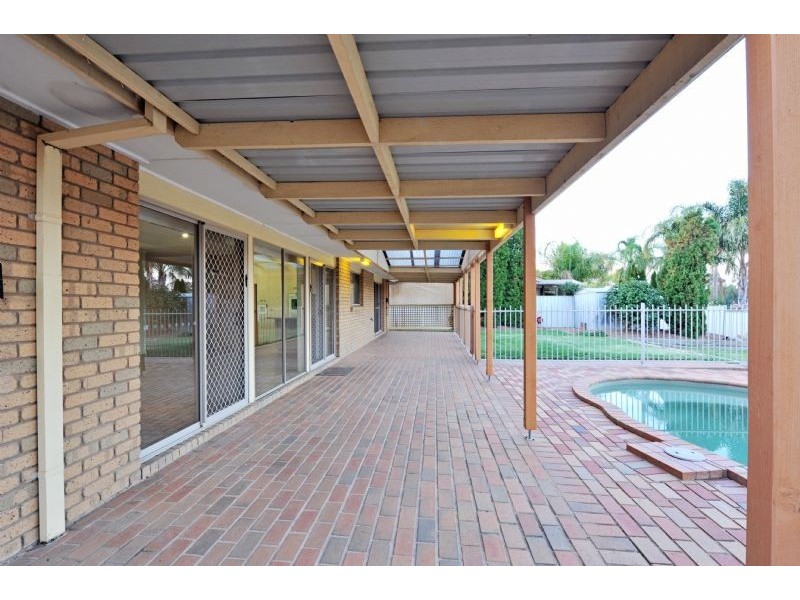 8 Craigmuir Drive, Mooroopna VIC 3629