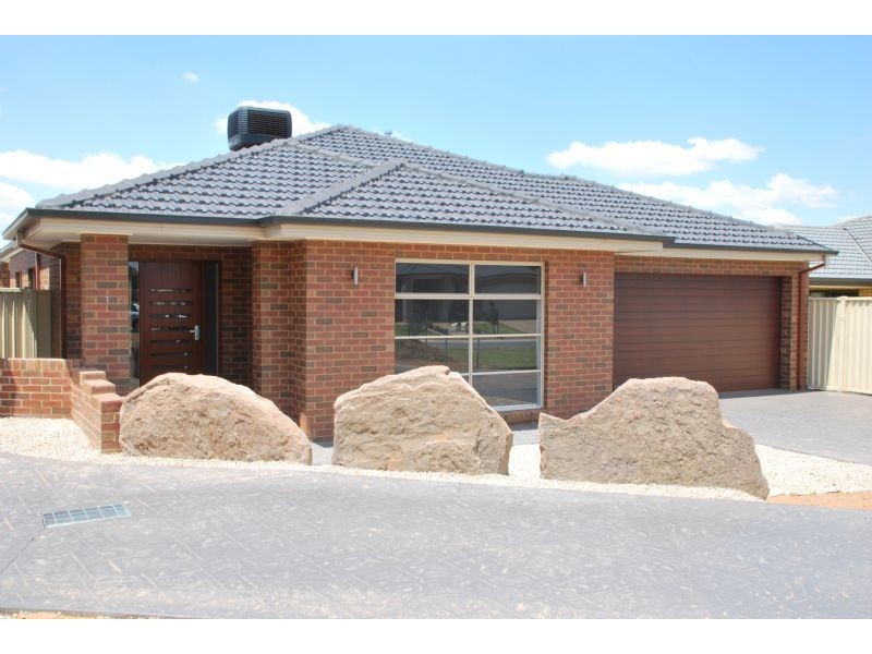 1/14 Dalmahoy Court, Shepparton VIC 3630