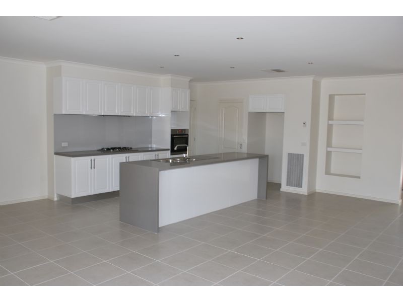 3/14 Dalmahoy Court, Shepparton VIC 3630