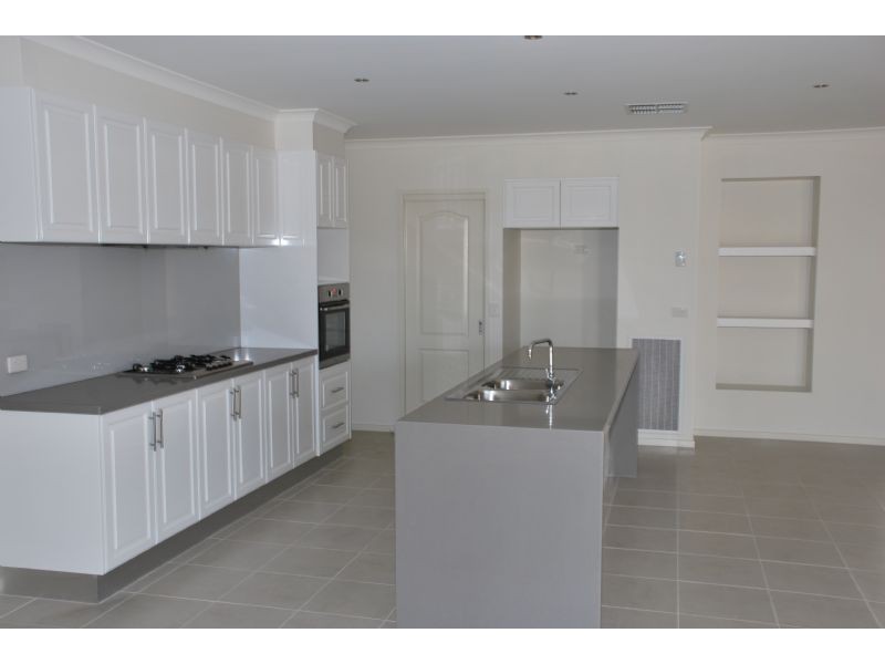 3/14 Dalmahoy Court, Shepparton VIC 3630