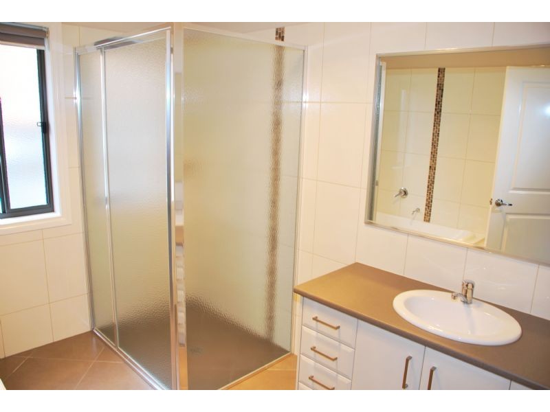 2/21 Numurkah Road, Shepparton VIC 3630