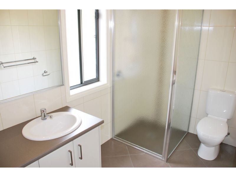 2/21 Numurkah Road, Shepparton VIC 3630