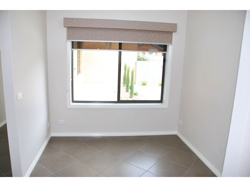 2/21 Numurkah Road, Shepparton VIC 3630