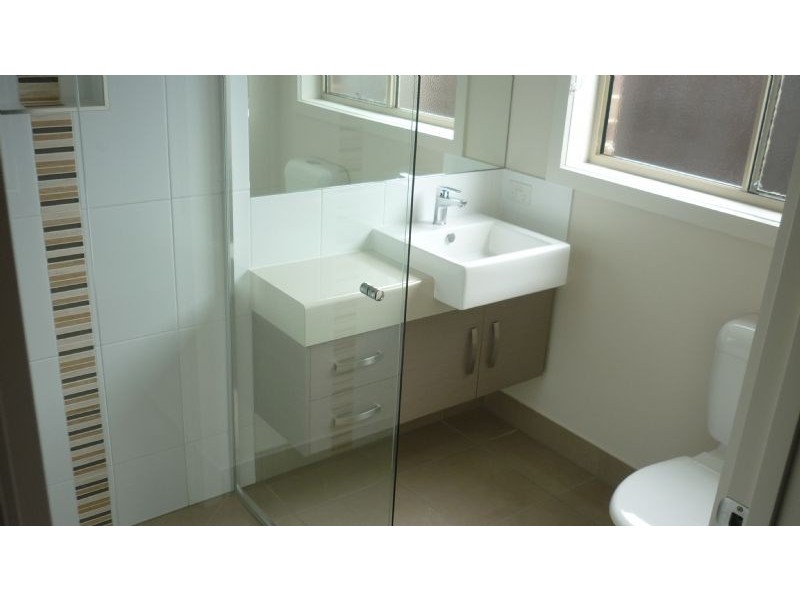 1/17 Dunkirk Avenue, Shepparton VIC 3630