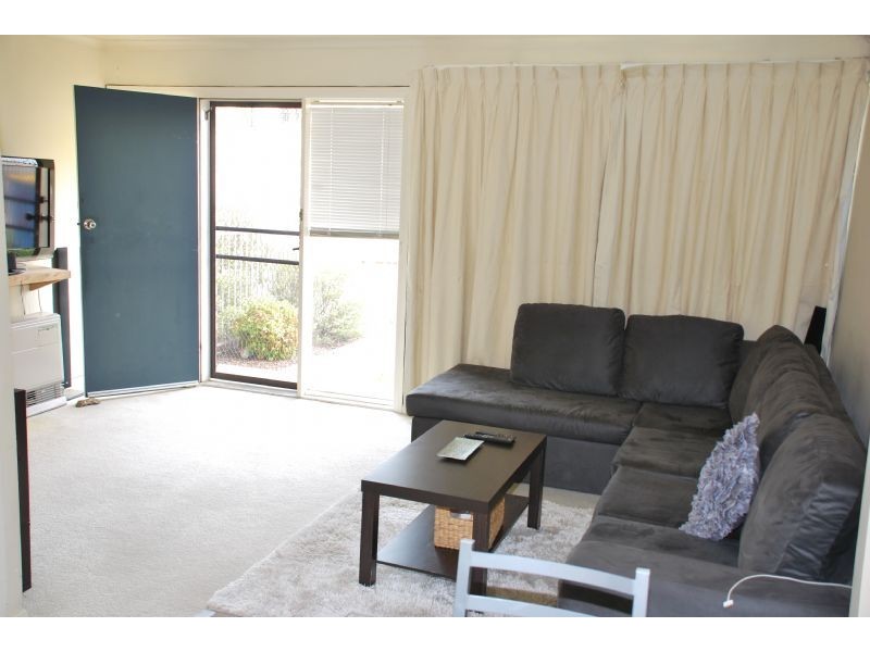 2/10 Hayes Street, Shepparton VIC 3630