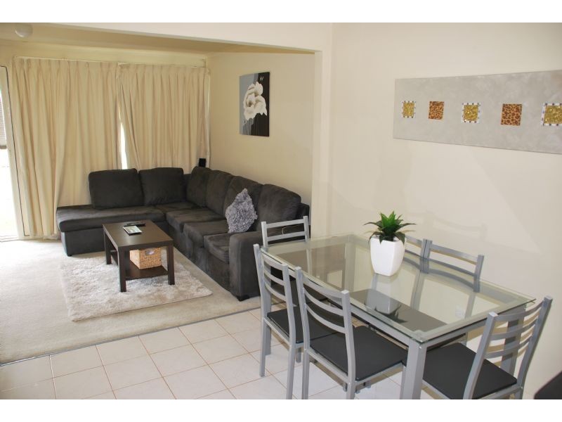 2/10 Hayes Street, Shepparton VIC 3630