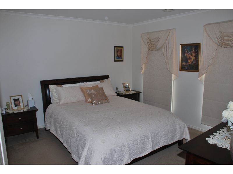 218 Waranga Drive, Kialla VIC 3631