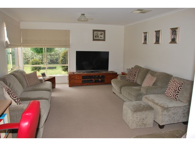 218 Waranga Drive, Kialla VIC 3631