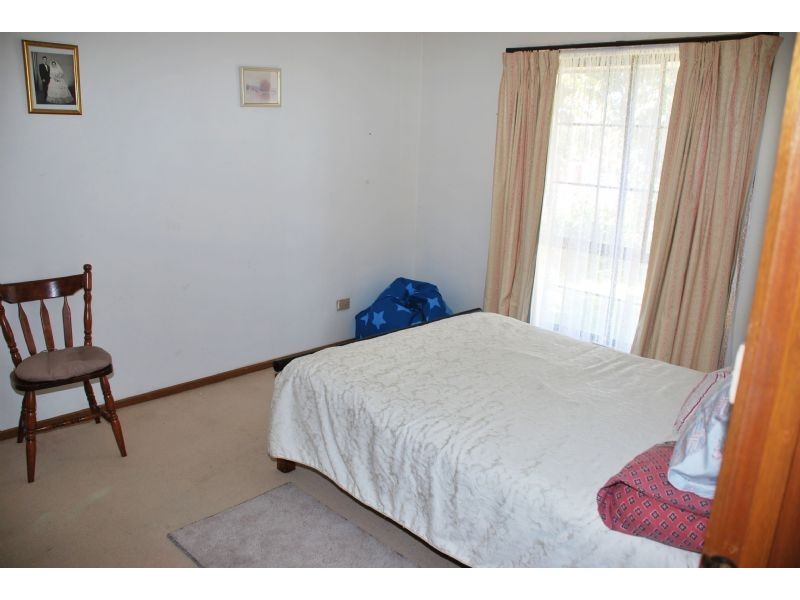 16 Mccubbin Drive, Shepparton VIC 3630
