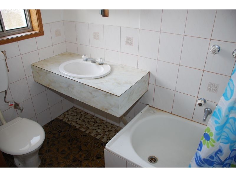 8/10 Hayes, Shepparton VIC 3630