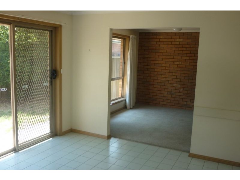 2/21 Barker Avenue, Shepparton VIC 3630