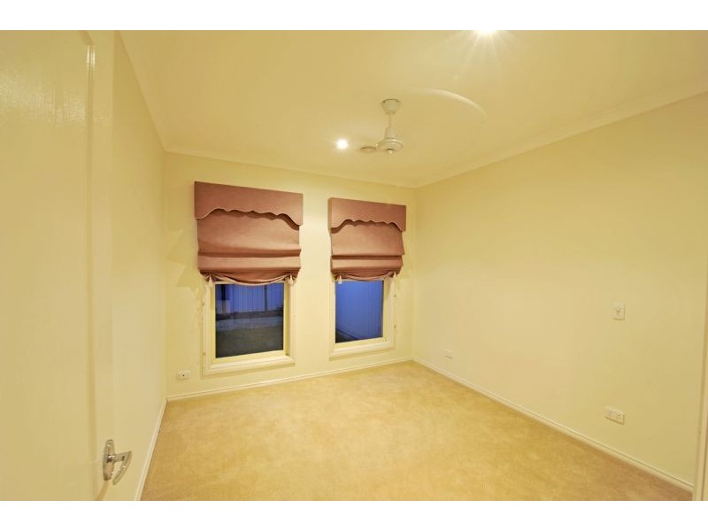 2/18 Maude, Shepparton VIC 3630