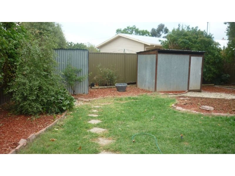 2/1 Birch, Shepparton VIC 3630